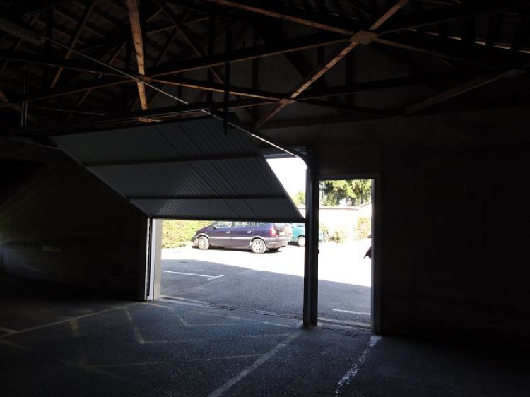 biens/1/8d7d8ee069cb0cbbf816bbb65d56947e/81909d4e3e467ef854137de85cee5d61.jpg