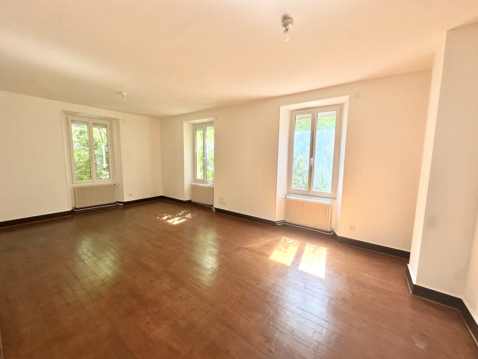 Image_3, Maison, Fontaine, ref :8V 22 LP