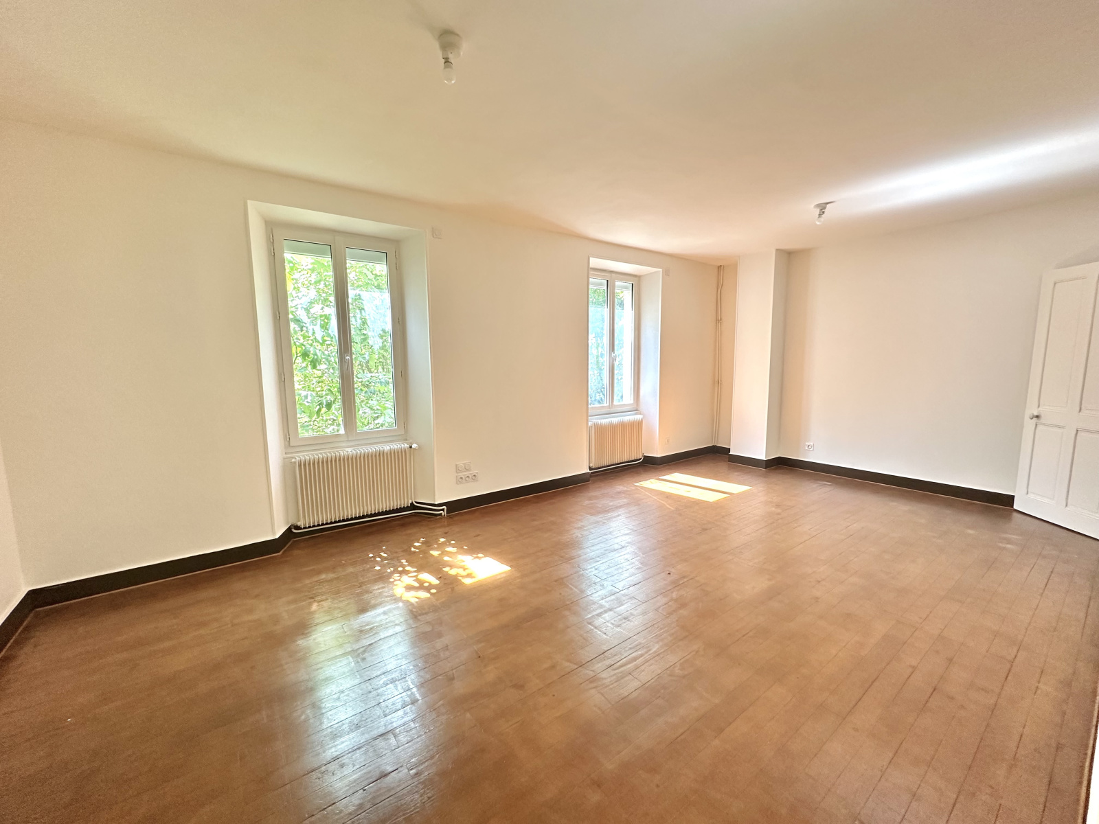 Image_2, Maison, Fontaine, ref :8V 22 LP