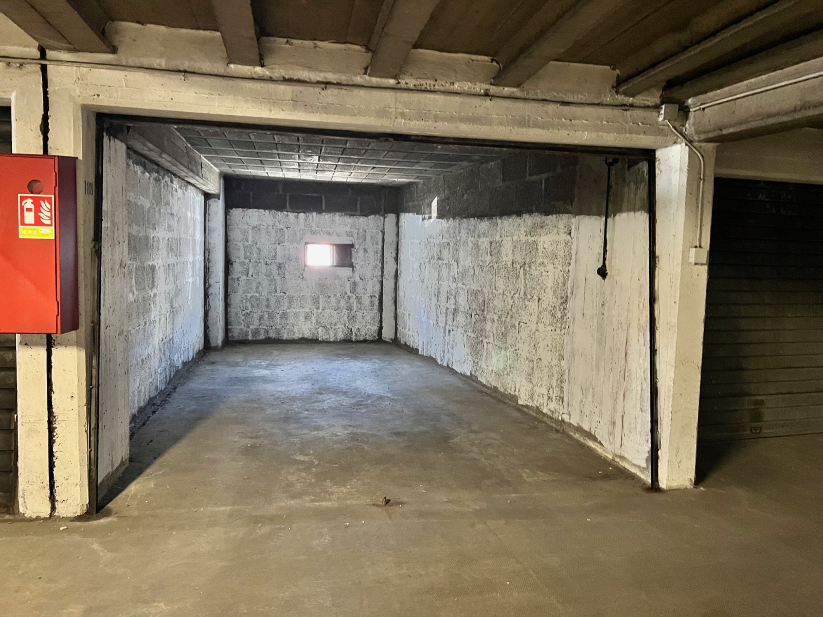 Image_1, Garage, Grenoble, ref :G 17C 02 188