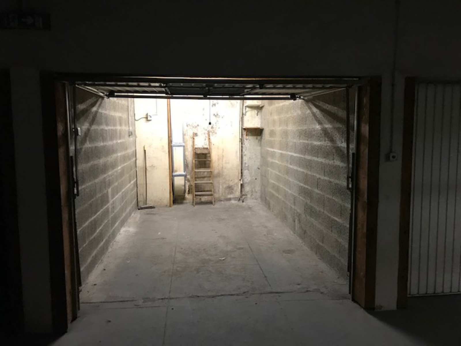 Image_3, Garage, Grenoble, ref :G 01CO 00