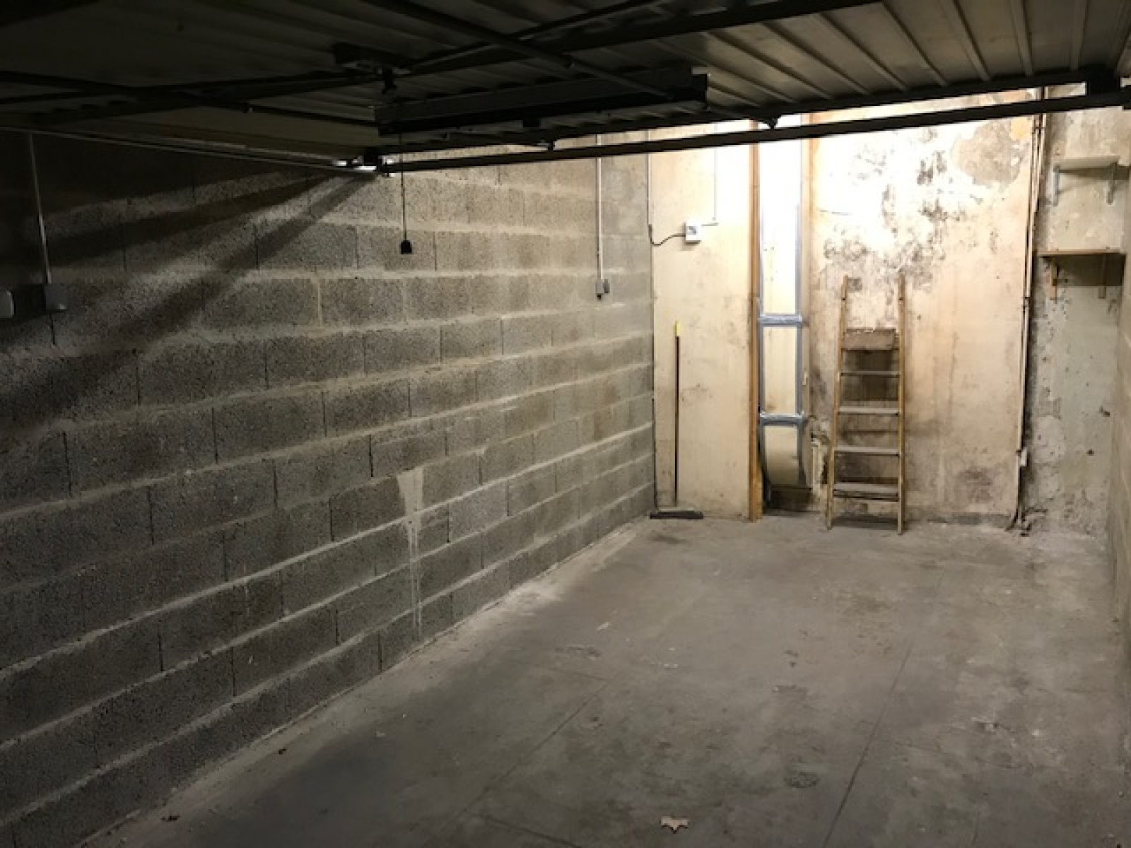 Image_2, Garage, Grenoble, ref :G 01CO 00