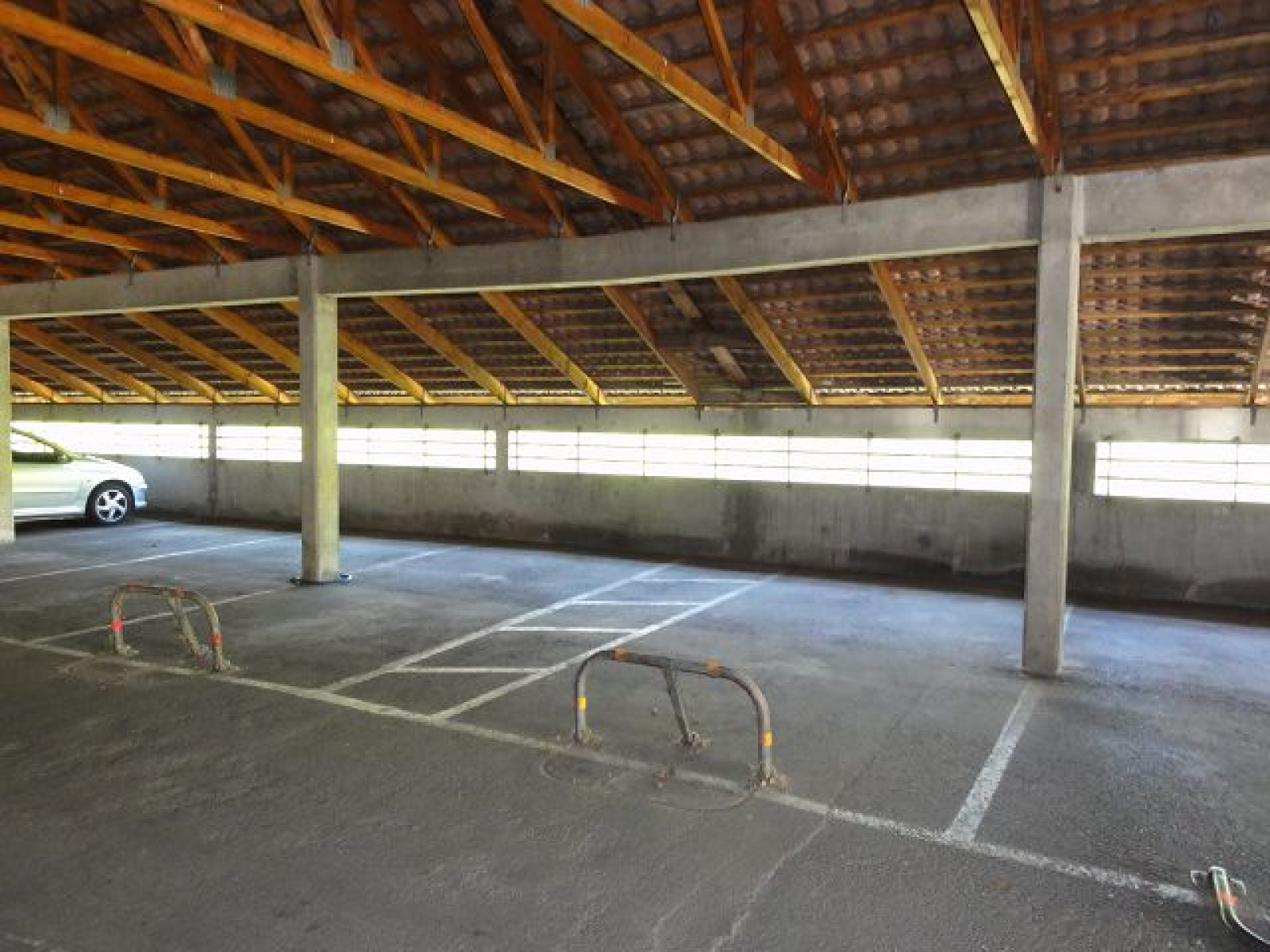 Image_1, Parking, Vif, ref :P CG 61